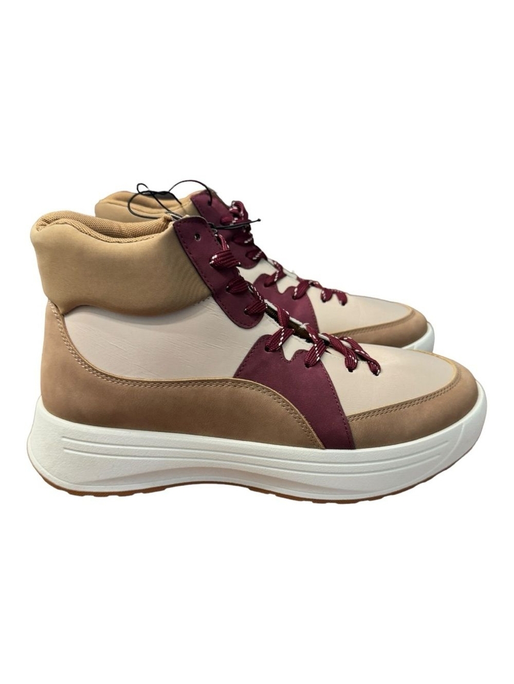NWOT Maurices Caroline Hiker Hybrid Boot Fashion Sneaker Lace Up Women’s Sz 11